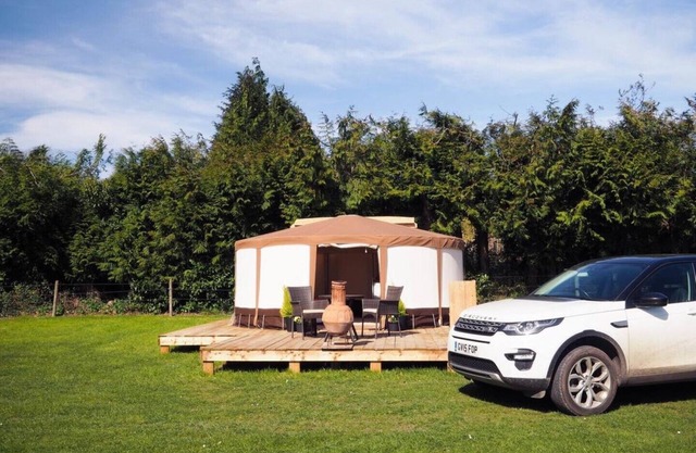 The luxury yurt of the old dairy 1