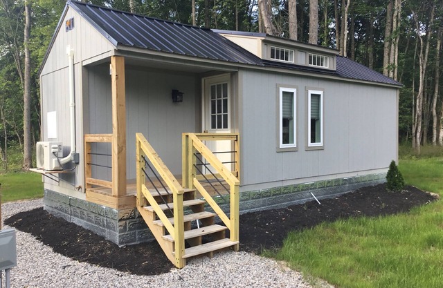 The Manhattan Loft Tiny House, New River Gorge National Park