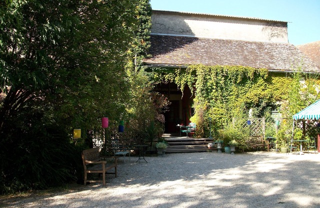 the Manor of Saint Piat