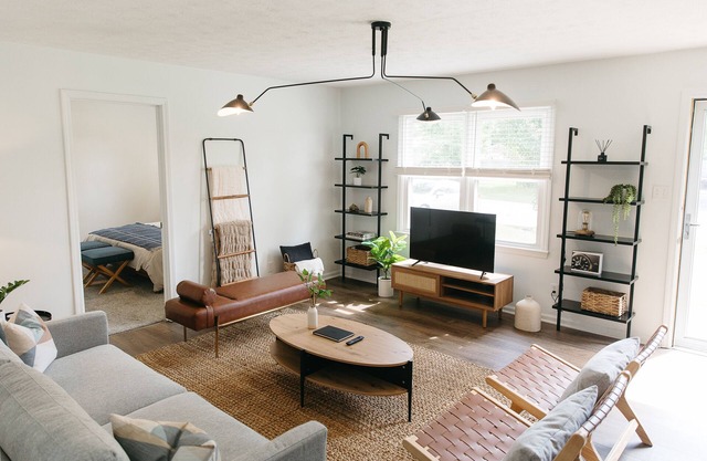 "The NEAT House" - MODERN BOURBON TRAIL STAY - 3BR