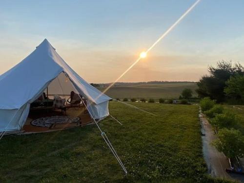 The Nest at Hummingbird Hill - Glamp tent
