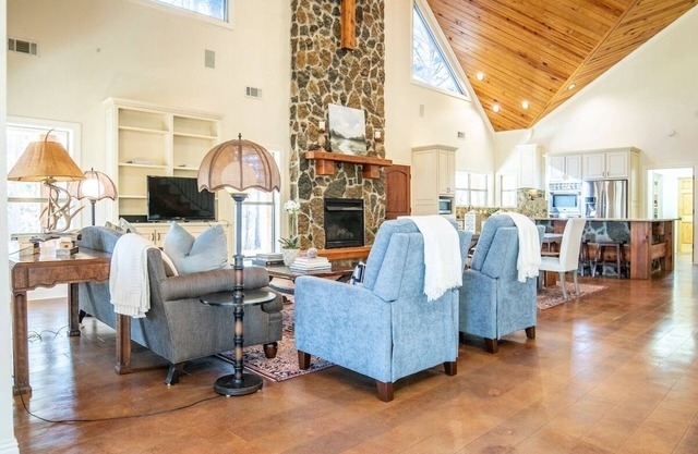 The O Stone, Discounted rate for LSU game day!