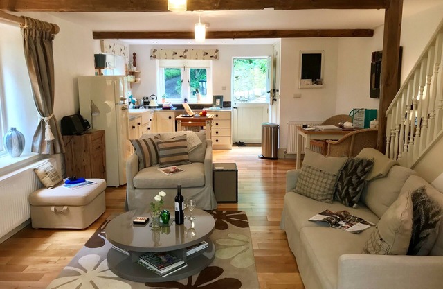 The Old Paper Mill - One Bedroom House, Sleeps 2