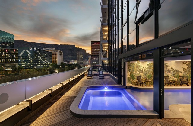 The Onyx Apartment Hotel by NEWMARK
