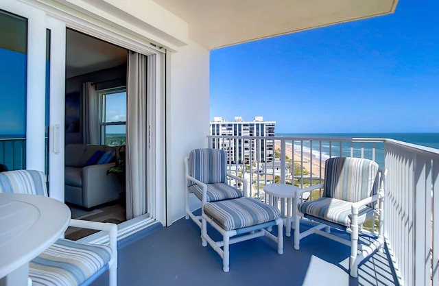 The Palms Seawinds - Oceanfront Luxurious Spacious Penthouse Breathtaking Views