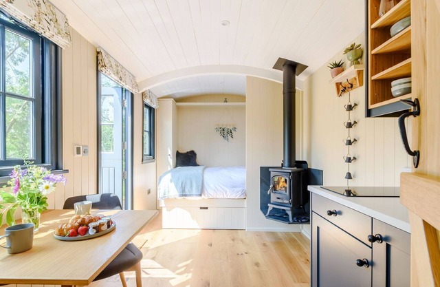 The peaceful position surrounded by stunning countryside and beautiful walks.