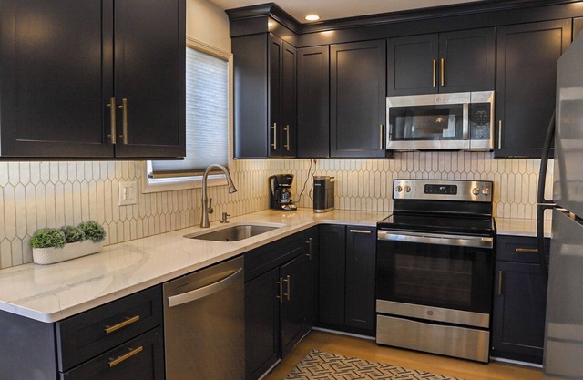 The Perfect Vacation Home - Close to Town with Plenty of Space