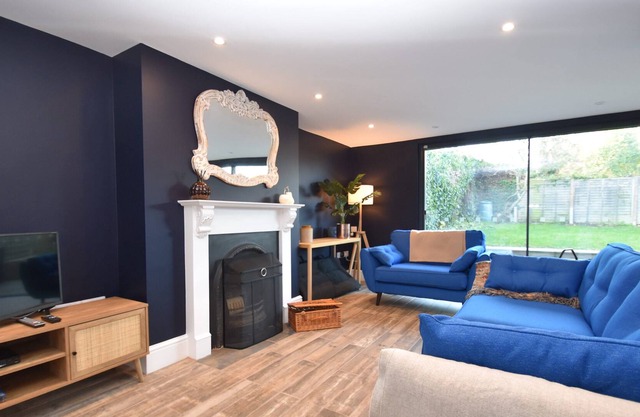 The Retreat, family friendly cottage sleeping 6 in the pretty town of Winchelsea