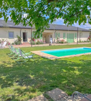 The Rose Farm, mini parties, accommodation, pool, playground, bbq