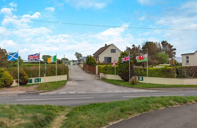 The Rowan Caravan Pet Friendly