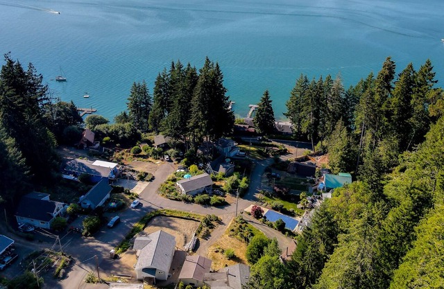 The Salish Tides: 4-BR, Views of Hood Canal