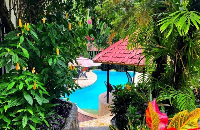 The Scarlet Villas