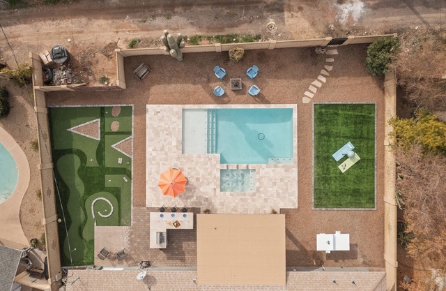 The Scottsdale Playhouse | Pool & Putt Putt Course in OldTown