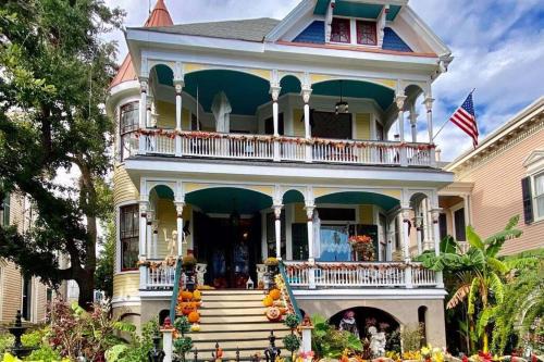 The Sealy House