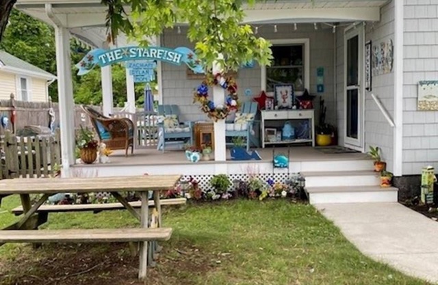 The Starfish House.PET FRIENDLY & just a few minutes from the Delaware Bay!
