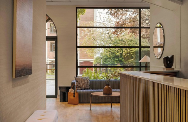 The Sunset Hotel West End, Sonder by Marriott Bonvoy