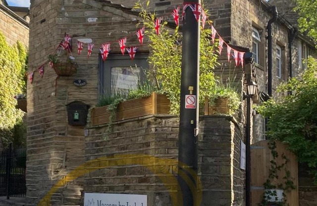 The Therapy Rooms Holmfirth Holiday Let