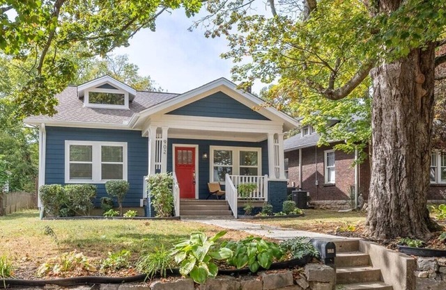 The Traveler - Eclectic Style in Walkable Area