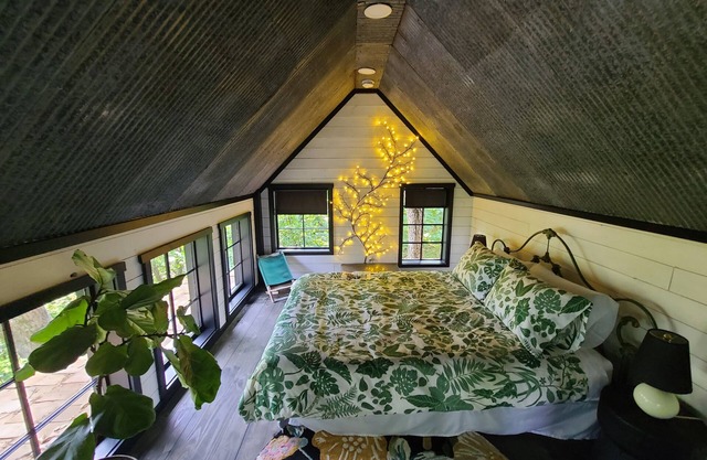 The Treetop Hideaways at Ruby Falls