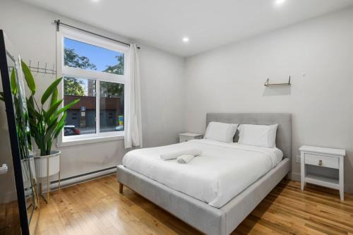The Urban Retreat Trendy 3BR in NDG