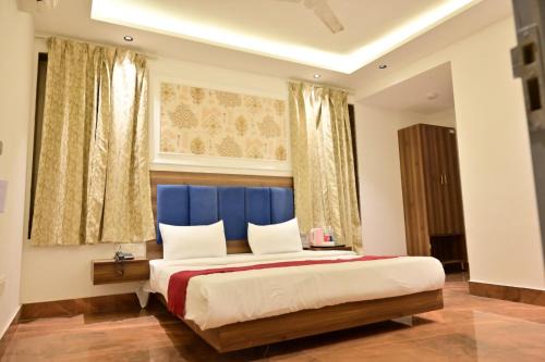 The Wedlock Hotel