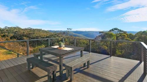 The Wentworth Backing Blue Mountains National Park
