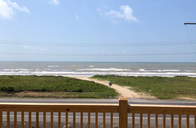 The Wheelhouse is a beautiful beach home to accommodate the whole family!n