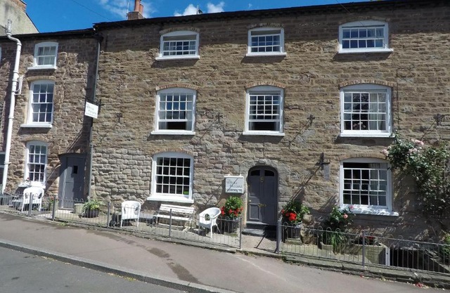 The Whitehouse Ross-On-Wye