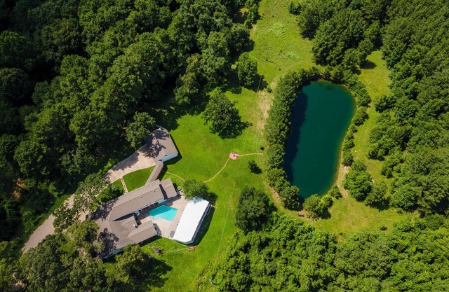 🌿 The Woodlands TX Retreat Sleeps 24 Pool Jacuzzi Lake