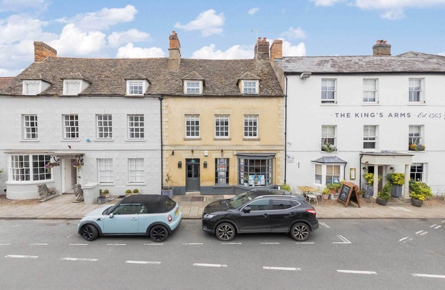 The Woodstock Nest - Market Street