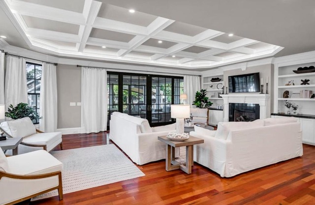 The Wren 2 BR 2.5 BA Renovated