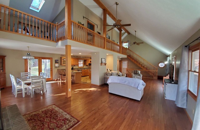 The Wye Oak - Hocking Hills scenic nature retreat!