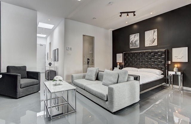 THE YANG | One-Bedroom Loft w.Terrace