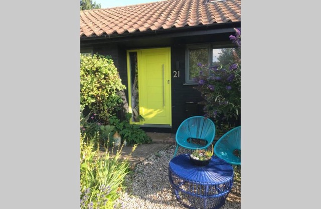 The Yellow Door Whitstable - Peaceful retreat close to beach