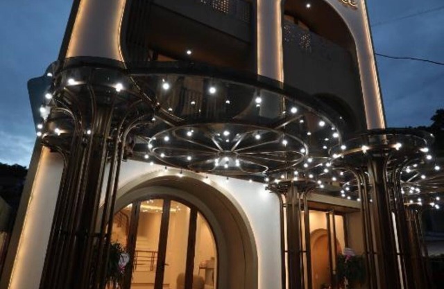 TherHouse Hotel