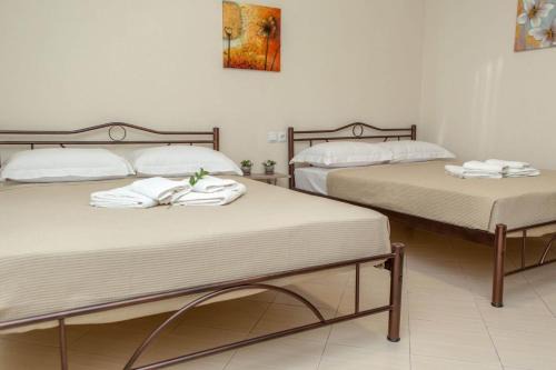 Theros rooms
