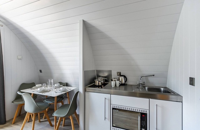These stunning Pods offer guest comfortable accommodation, a 5ft fixed bed, shower room and a spacio