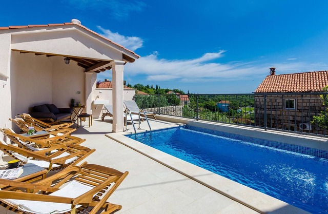 This beautiful vacation home with private pool is excellently furnished and is well suited for vacat