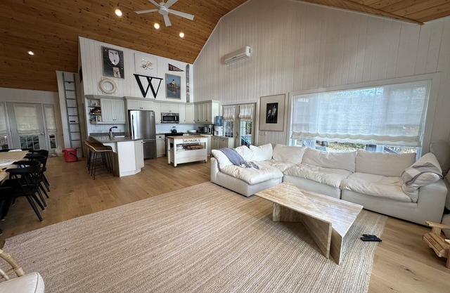 This Breathtaking Lake Muskoka beauty has it all!