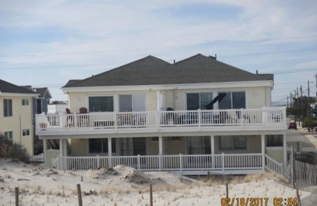 This Holgate Ocean Front 2nd floor condo has beautiful Oceanviews 145312