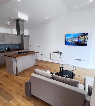 This Stylish Apartment Is Perfect Near Greenwich