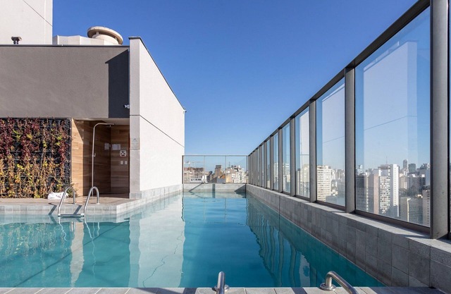 THK - Building With Pool in the Republica Neighborhood in SP