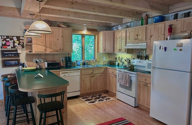 Thomas Cottage /Jefferson