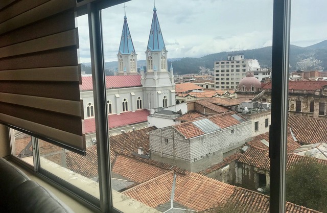 ★Three Bedroom Apartment with Awesome Views in the Heart of Cuenca.
