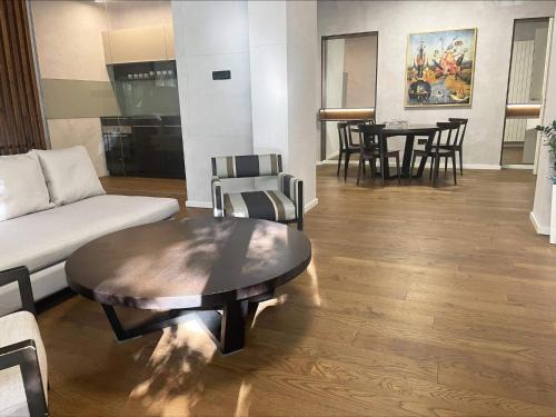 Three Bedroom Apartment Sava Square