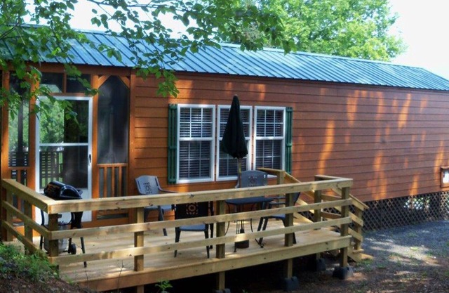 Three Chimneys Cabin with Beautiful Views of the Shenandoah Valley