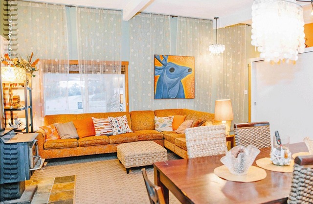 Tide Pool Cabin, a Soquinomere Private Hotel on the Dunes, Downtown Ocean Shores