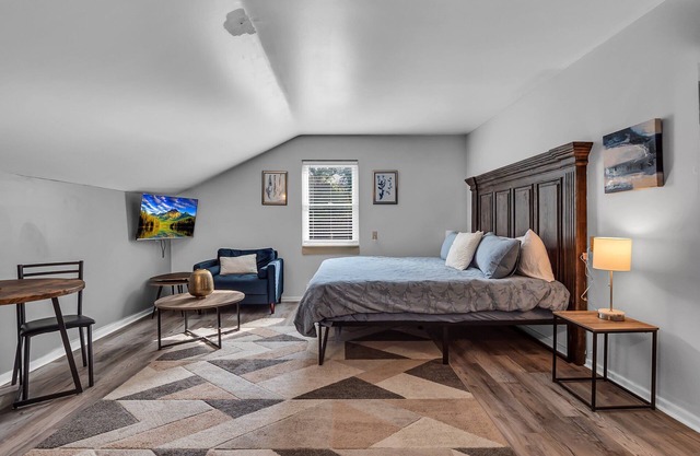 Timberline Lodge - Downtown Ellicottville - Room 302