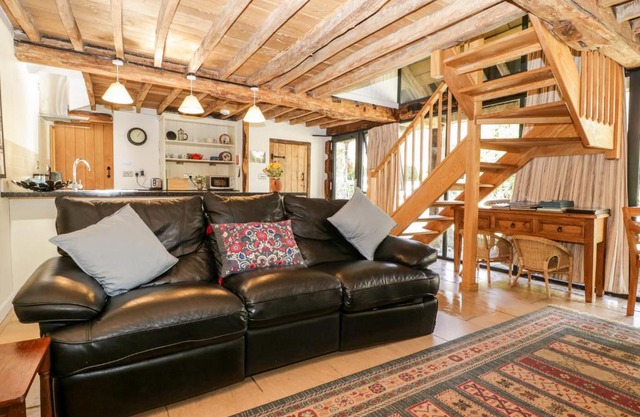 Tinkley Cottage