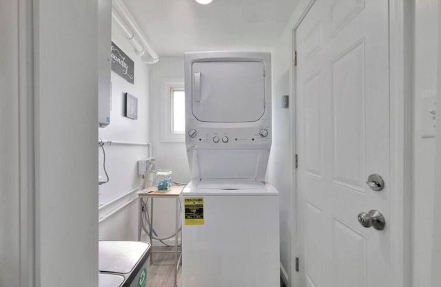 Tiny Home, Clean, Baby-Friendly
